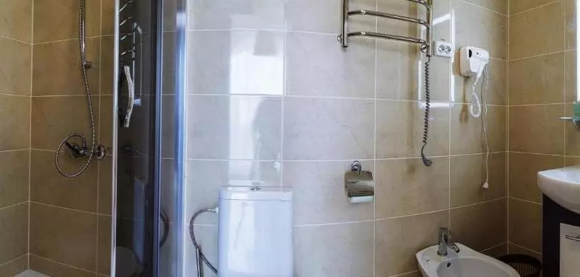 Hotelli отельно ресторанный комплекс златогор