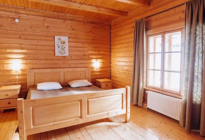 Hotelli медовий двір