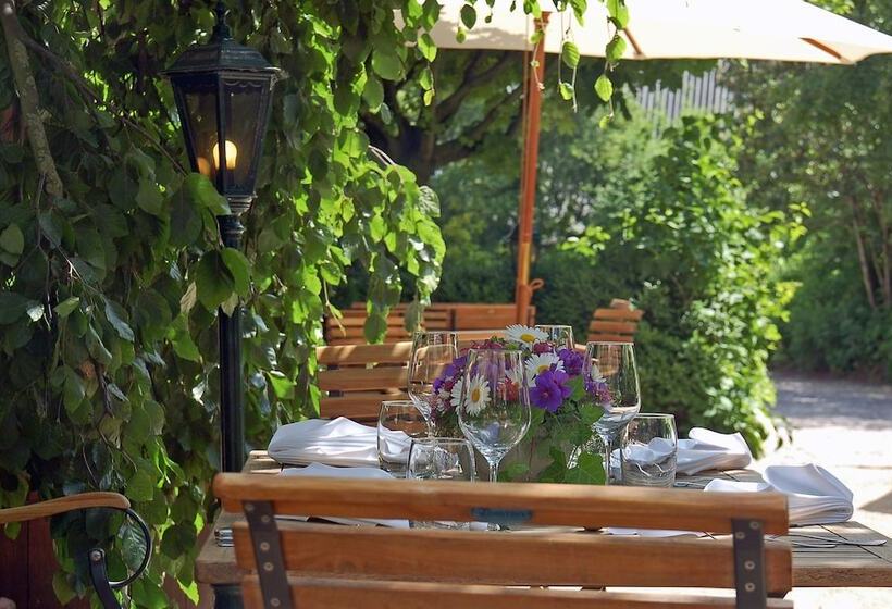 Отель Antik Hof Bissee