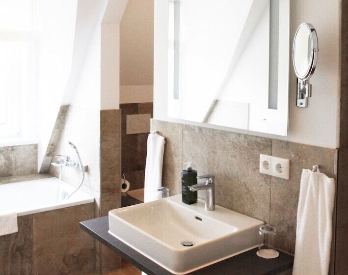 Отель Antik Hof Bissee