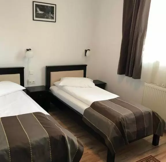 Hotelli Farkas Panzió