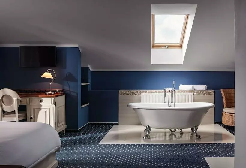 Hotel Golf & Spa Kunětická Hora