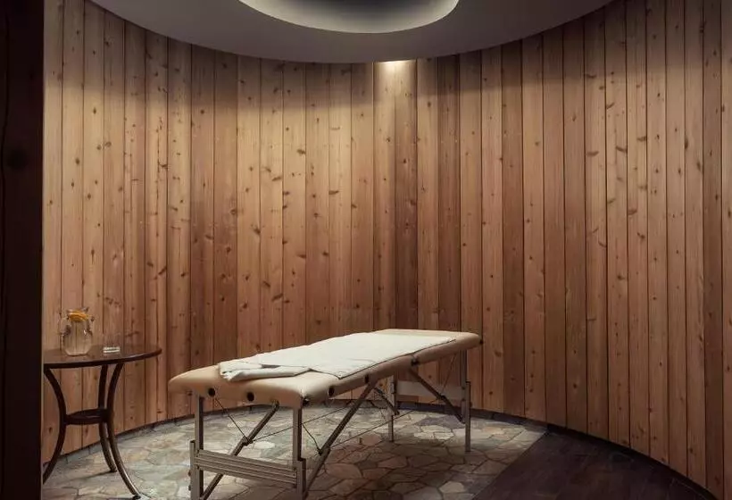 Hotel Golf & Spa Kunětická Hora