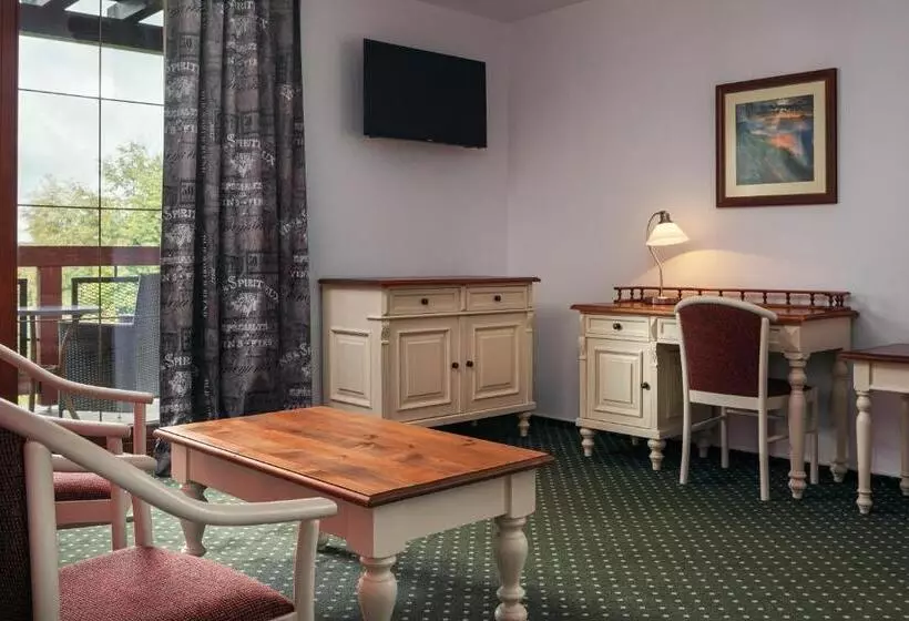 Hotel Golf & Spa Kunětická Hora