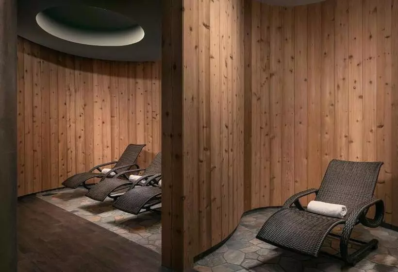 Hotel Golf & Spa Kunětická Hora