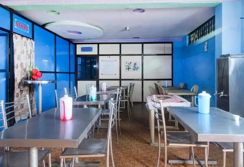 ホテル O Happy Residency