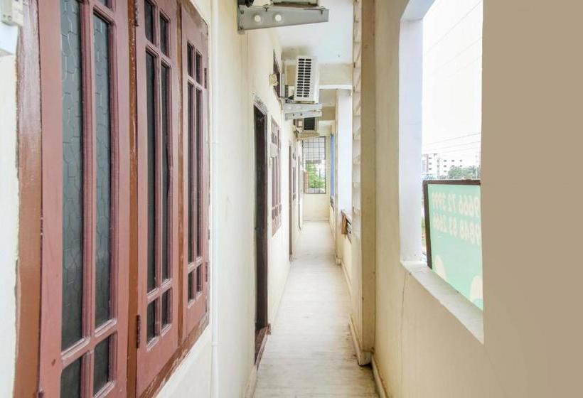 Отель O Happy Residency