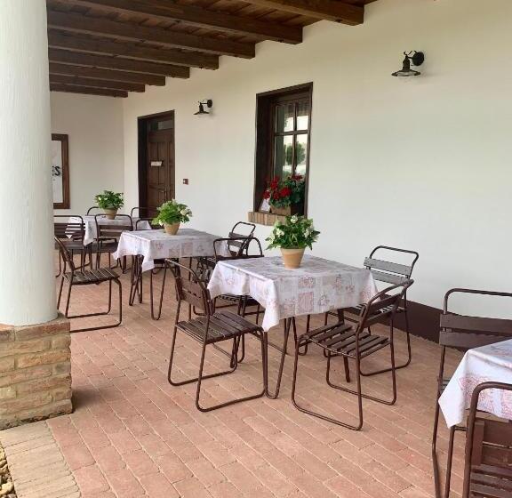 호텔 Zsindelyes Cottage