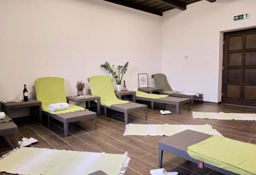 ホテル Zsindelyes Cottage