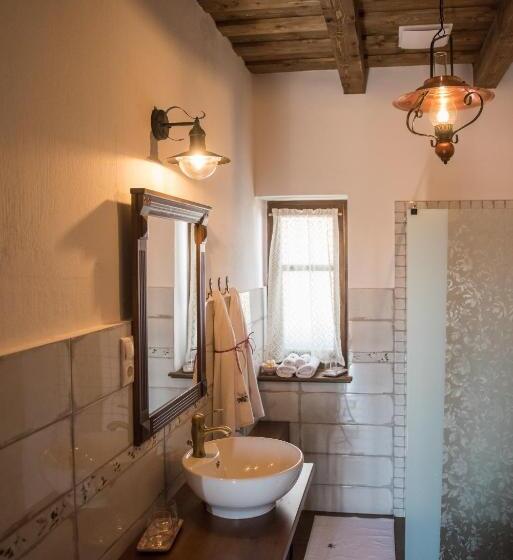 호텔 Zsindelyes Cottage