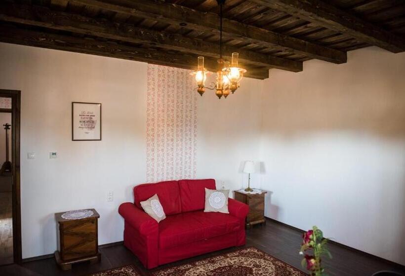 호텔 Zsindelyes Cottage