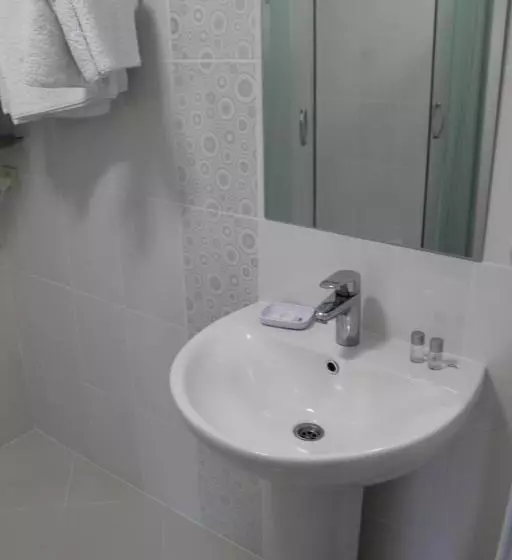 Mіnі Gotel Pozitiv