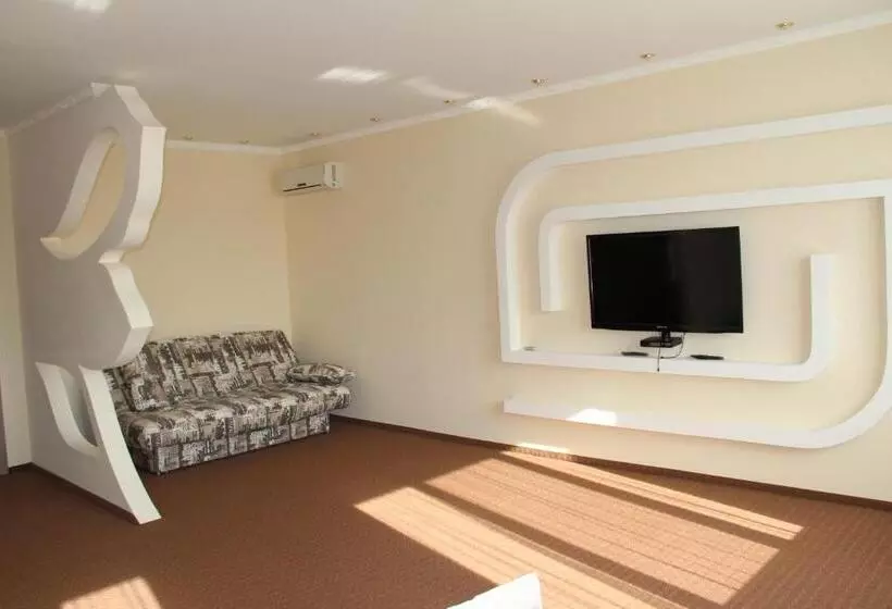 Mіnі Gotel Pozitiv