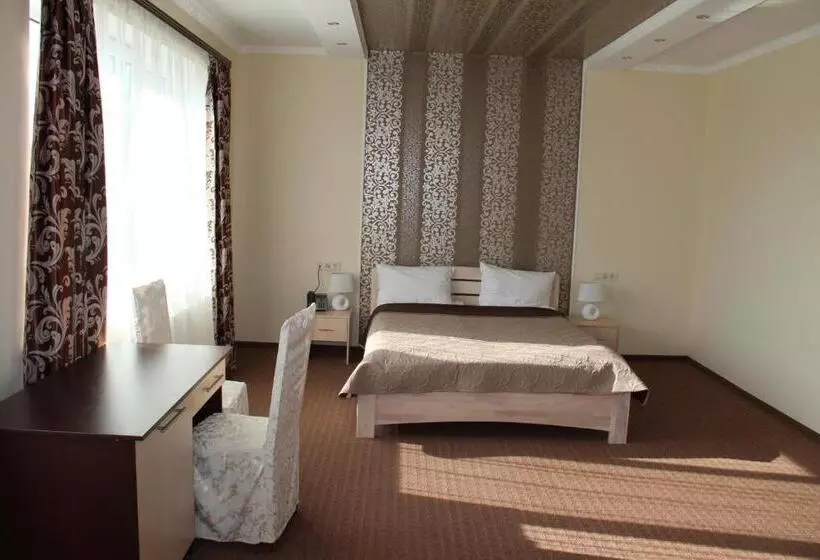 Mіnі Gotel Pozitiv