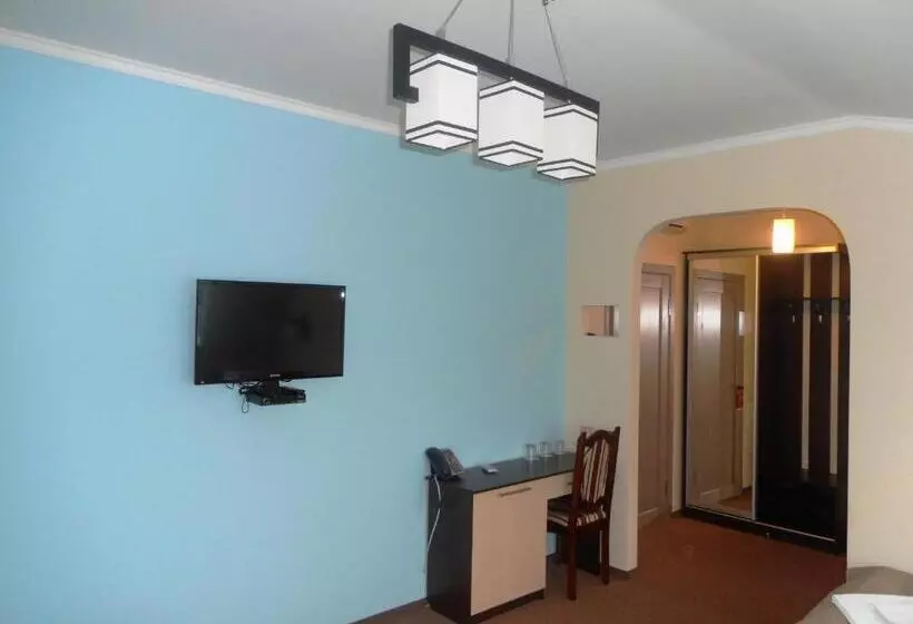 Mіnі Gotel Pozitiv