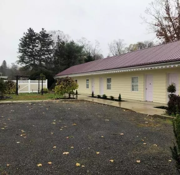 Motelli Oakes Oramel Inn