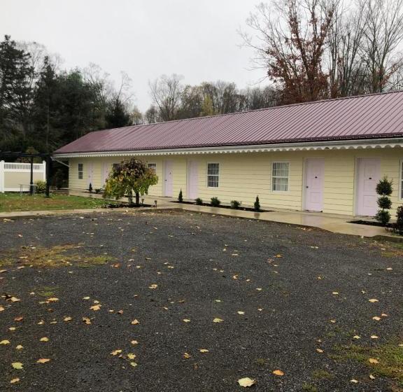 מוטל Oakes Oramel Inn