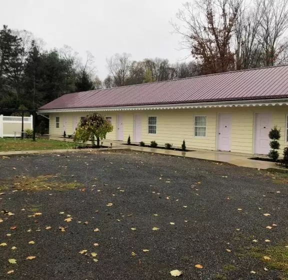 Motelli Oakes Oramel Inn