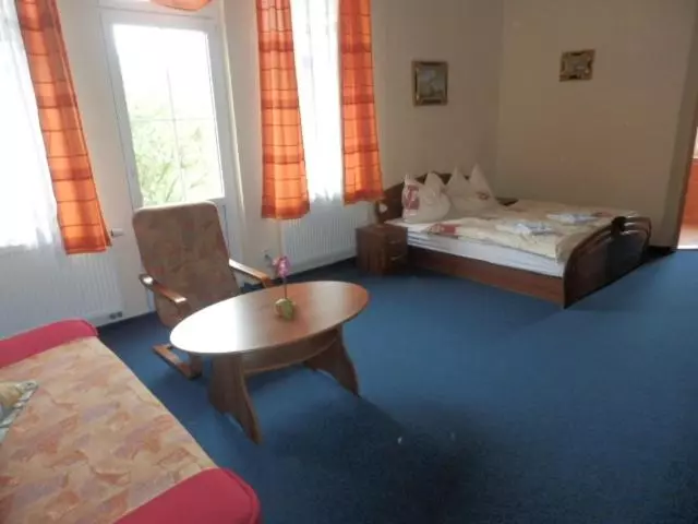 Majatalo Penzion U Zámku