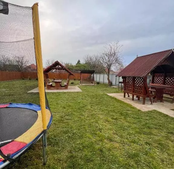 Majatalo Villa “eleon”