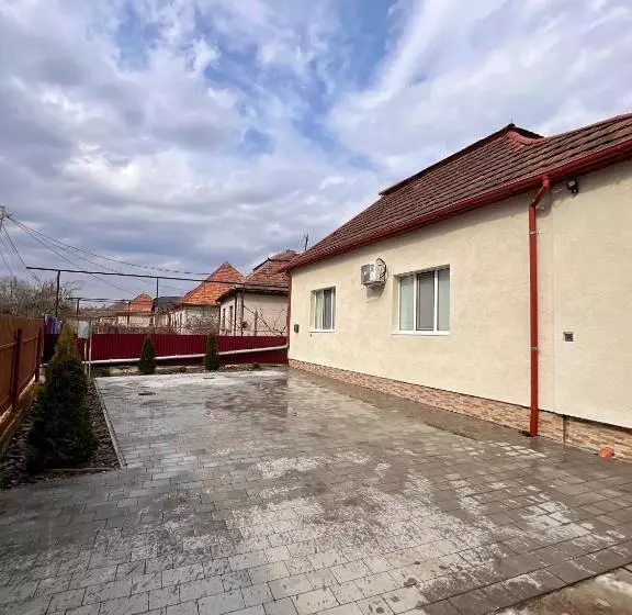 Majatalo Villa “eleon”