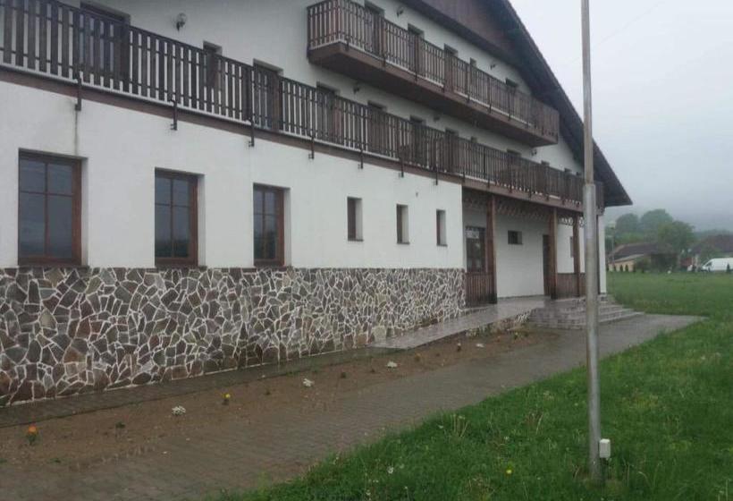 Pension Cetate Valcău De Sus