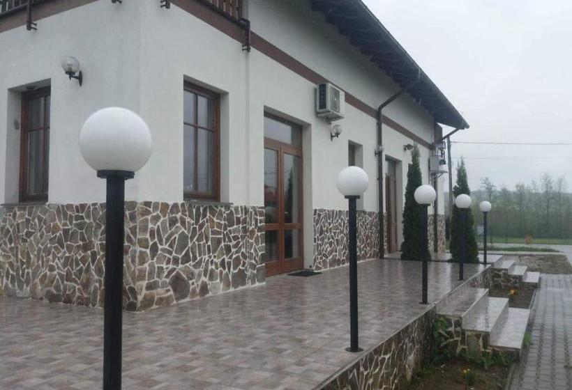 Pension Cetate Valcău De Sus