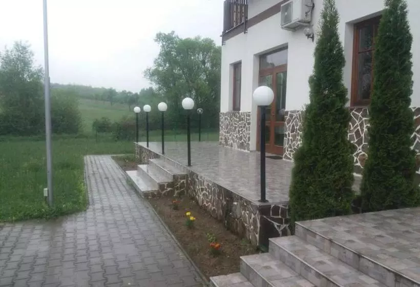 Pension Cetate Valcău De Sus