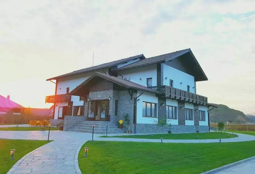 Pensiunea Câmpia Soarelui