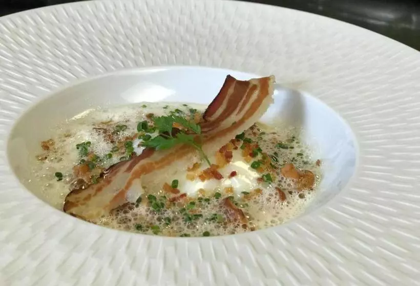 Hotelli Hôtel Restaurant Du Cerf