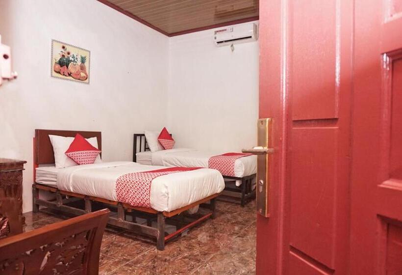 Hotel Oyo 2410 Intan