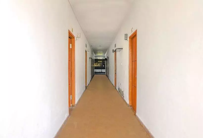 Hotelli Oyo 2966  Atriaz