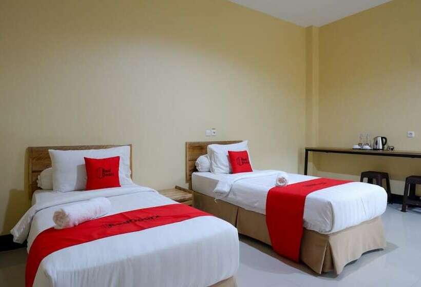 Reddoorz @ G Hotel Luwuk