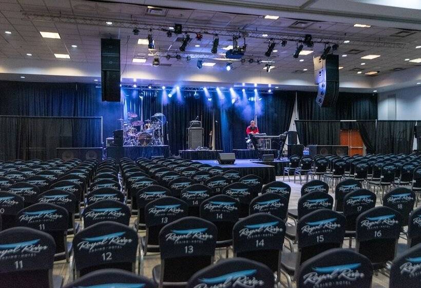 בית מלון כפרי Royal River Casino And