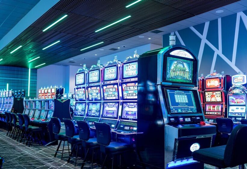 בית מלון כפרי Royal River Casino And