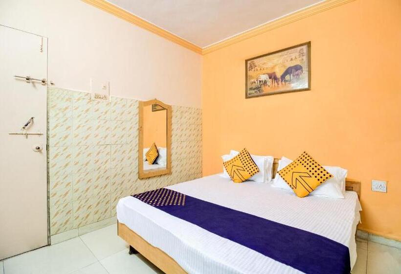 호텔 Spot On Sristi Palace