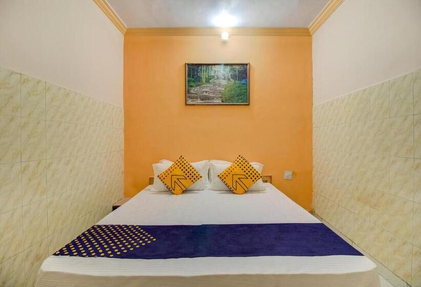 호텔 Spot On Sristi Palace