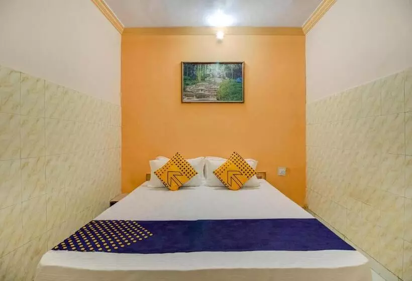 ホテル Spot On Sristi Palace