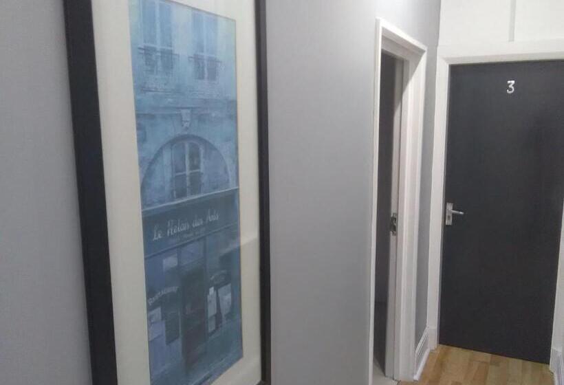 Newcastle West Hotel & Bar