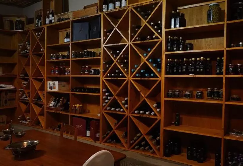 Majatalo Francolin Creek