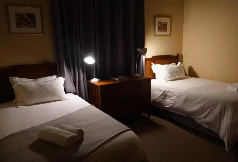 Majatalo Francolin Creek