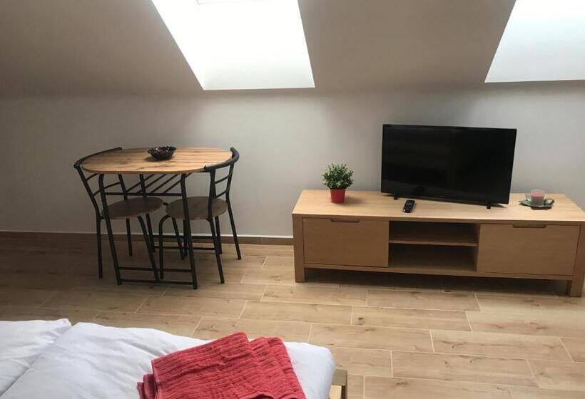 بنسيون Penzion U Kostela