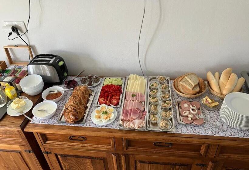 بنسيون Penzion U Kostela