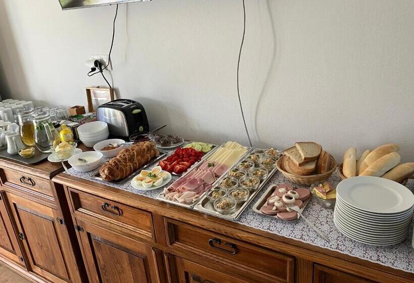 بنسيون Penzion U Kostela