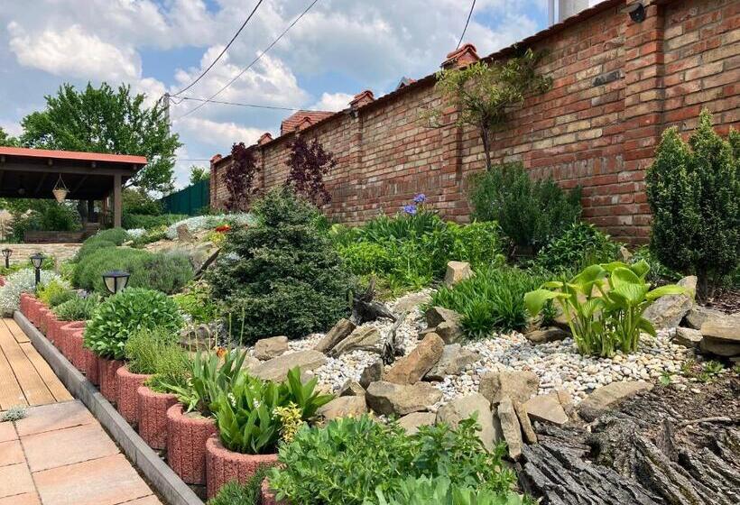 بنسيون Penzion U Kostela