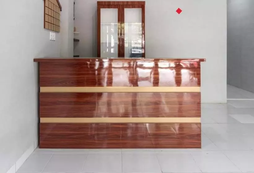 ペンション Reddoorz Near Manhattan Square Medan