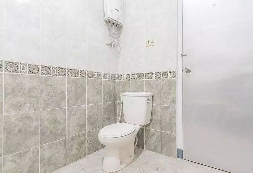 Majatalo Reddoorz @ Pemuda Street Cirebon