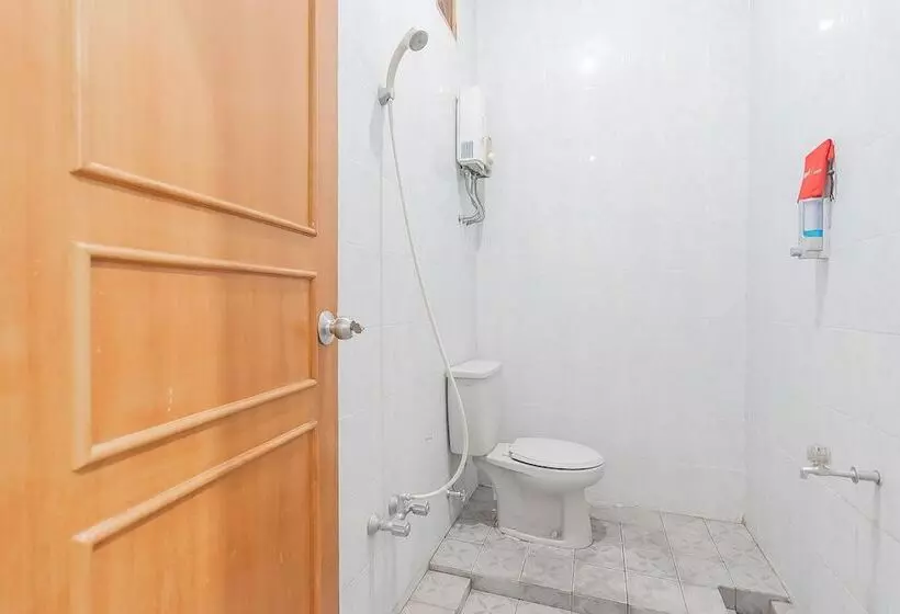 Majatalo Reddoorz @ Pemuda Street Cirebon