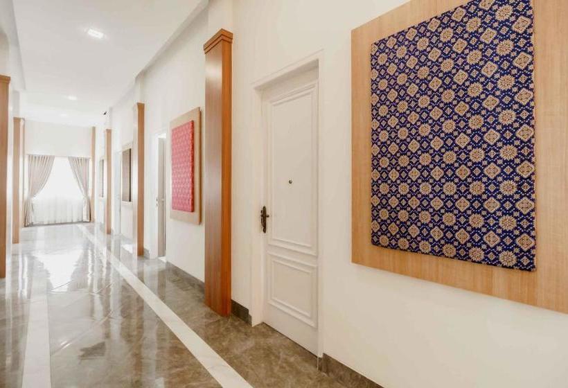 بنسيون Reddoorz Plus Syariah @ Jalan Dr Sutomo Padang