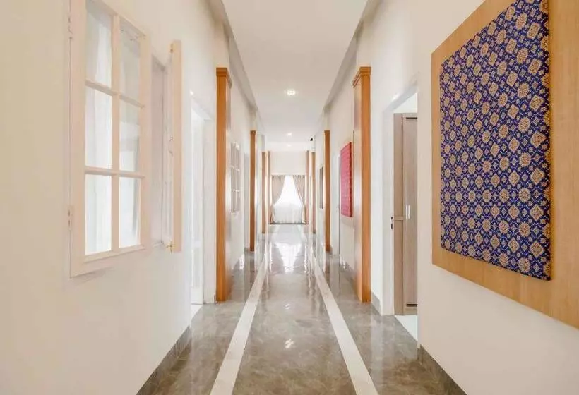 Majatalo Reddoorz Plus Syariah @ Jalan Dr Sutomo Padang